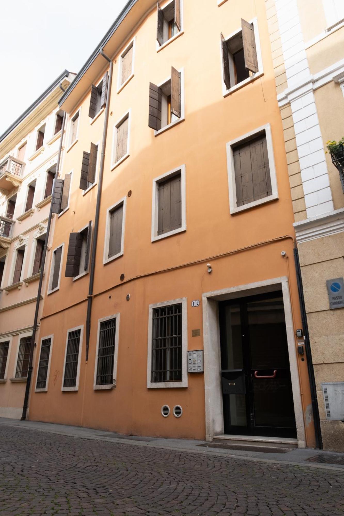 CentraleModerno Monolocale A 10 Passi Dal Centro Padova Exterior photo